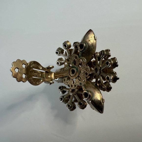 Vintage Gemstone Clip Earrings - Picture 6 of 6